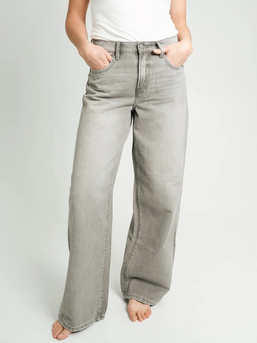 Carly Jean Ryder light gray high waisted Baggy Jean size 3